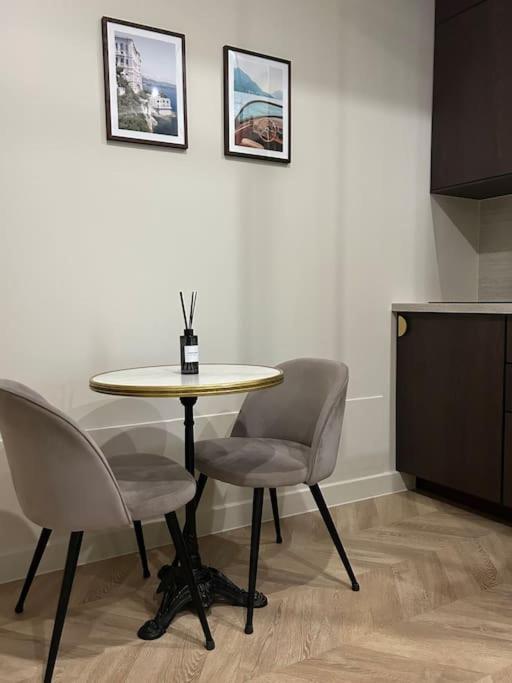 Apartment 5 Etoiles Centre Paris